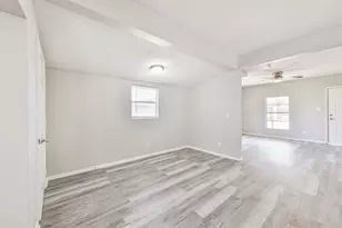 424 S Broadway St, La Porte, TX 77571 - Photo 8