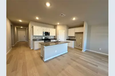 1722 San Jacinto Dr, Brenham, TX 77833 - Photo 2