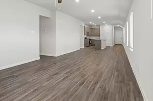 2329 Mooneye Ct, Conroe, TX 77384 - Photo 2