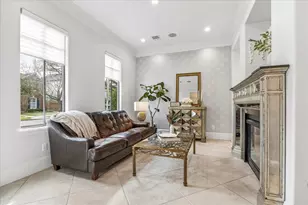 4022 Coleridge St, West University Place, TX 77005 - Photo 2