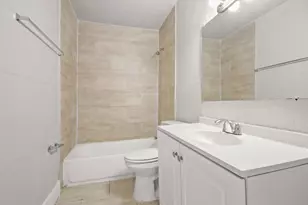 2729 Jones St, Houston, TX 77026 - Photo 10