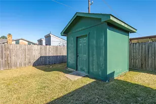 13727 Oleoke Ln, Houston, TX 77015 - Photo 12