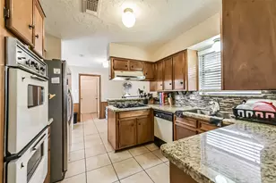 3218 Cherry Creek Dr, Missouri City, TX 77459 - Photo 6