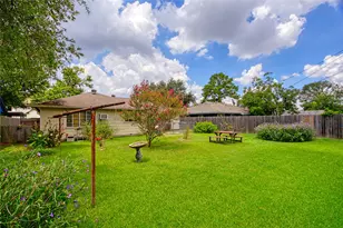 2030 Marnel Rd, Houston, TX 77055 - Photo 16