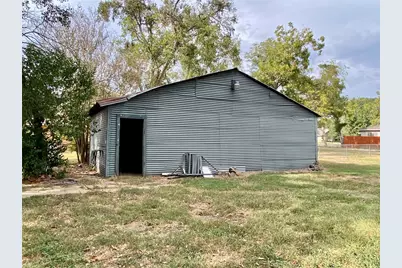 6814 Church Street, Wallis, TX 77485 - Photo 24