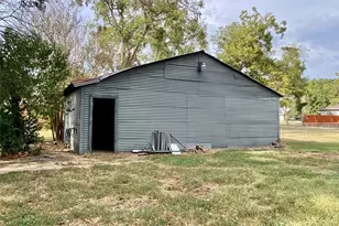 6814 Church St, Wallis, TX 77485 - Photo 24