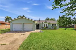 1020 Arthur St, Bridge City, TX 77611 - Photo 8