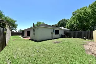 16222 Queensdale Dr, Houston, TX 77082 - Photo 32