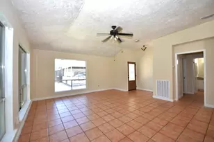 16222 Queensdale Dr, Houston, TX 77082 - Photo 10