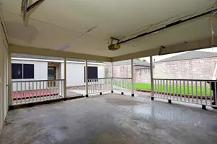 16222 Queensdale Dr, Houston, TX 77082 - Photo 10