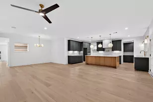 10519 Brinwood Dr, Houston, TX 77043 - Photo 12