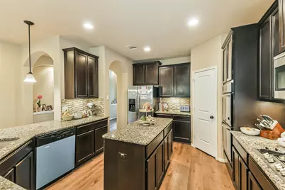 111 Quail Meadow Drive, Conroe, TX 77384 - Photo 8