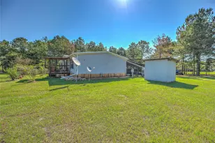 604 Longhorn Dr E, Livingston, TX 77351 - Photo 24