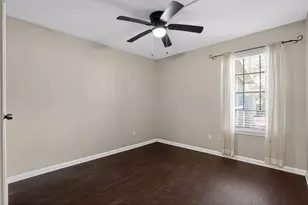 10 S Greenbud Ct, The Woodlands, TX 77380 - Photo 10