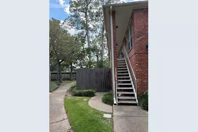 839 Wax Myrtle Lane, Houston, TX 77079 - Photo 12