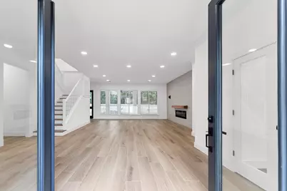 30 E Wedgemere Circle, The Woodlands, TX 77381 - Photo 4