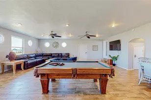 3433 Sand Castle Ln, Crystal Beach, TX 77650 - Photo 10
