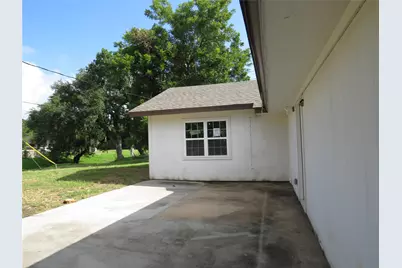 217 Sugar Cane Trace, Lake Jackson, TX 77566 - Photo 10