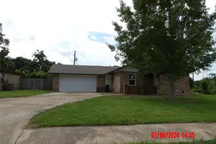 217 Sugar Cane Trce, Lake Jackson, TX 77566 - Photo 1