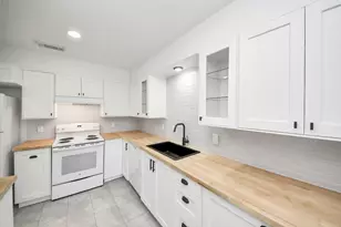 6601 Sands Point Dr, Houston, TX 77074 - Photo 20