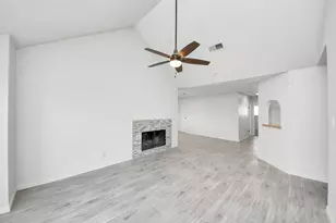 6601 Sands Point Dr, Houston, TX 77074 - Photo 6