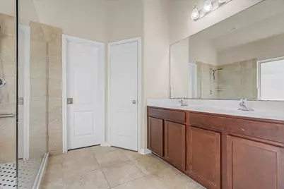 3834 Raintree Village Drive, Katy, TX 77449 - Photo 20