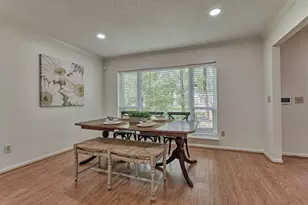 71 Breezy Point Pl, The Woodlands, TX 77381 - Photo 14