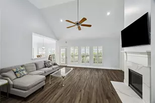 1438 Waseca St, Houston, TX 77055 - Photo 8