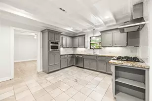 5903 Echo Lake Ln, Houston, TX 77069 - Photo 14