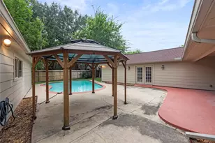 5903 Echo Lake Ln, Houston, TX 77069 - Photo 16