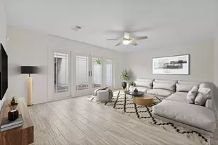 425 Bendwood Dr, Houston, TX 77024 - Photo 2