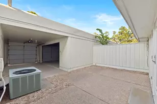 425 Bendwood Dr, Houston, TX 77024 - Photo 14