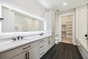 9757 Katy Freeway, Houston, TX 77024 - Photo 20
