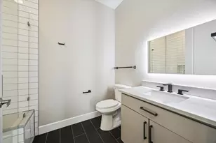 9757 Katy Freeway, Houston, TX 77024 - Photo 24