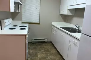 221 Peach Street St, Luling, TX 78648 - Photo 6