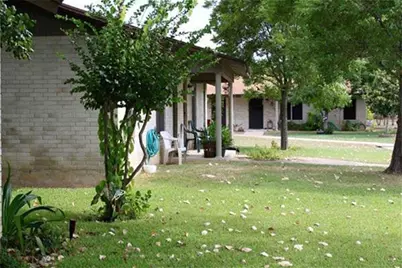 221 Peach Street Street, Luling, TX 78648 - Photo 1