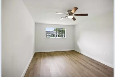 906 South Road, Baytown, TX 77521 - Photo 10
