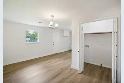 906 South Road, Baytown, TX 77521 - Photo 6