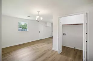 906 S Rd, Baytown, TX 77521 - Photo 6