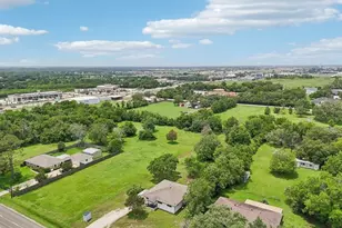 906 S Rd, Baytown, TX 77521 - Photo 24