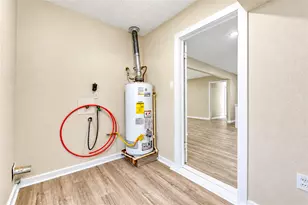 8510 Fillmore St, Houston, TX 77029 - Photo 42