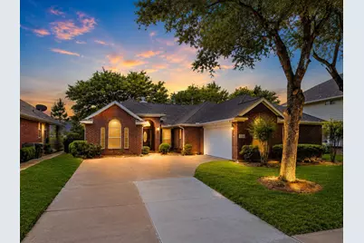 4018 Crystal Lake Circle N, Pearland, TX 77584 - Photo 2