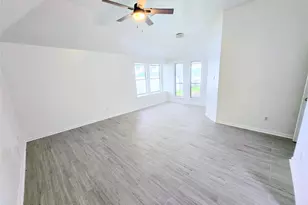 4018 Crystal Lake Circle N, Pearland, TX 77584 - Photo 20