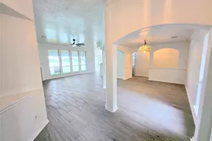 4018 Crystal Lake Circle N, Pearland, TX 77584 - Photo 6
