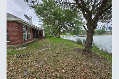 4018 Crystal Lake Circle N, Pearland, TX 77584 - Photo 34