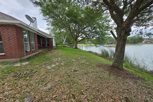 4018 Crystal Lake Circle N, Pearland, TX 77584 - Photo 34