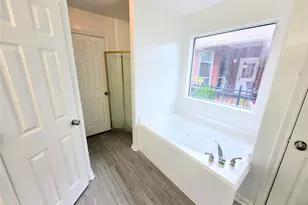 4018 Crystal Lake Circle N, Pearland, TX 77584 - Photo 24