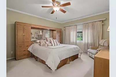 75 April Point Drive S, Conroe, TX 77356 - Photo 8