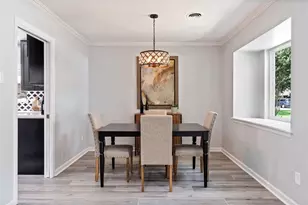 1747 Maux Dr, Houston, TX 77043 - Photo 8