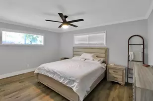 6111 Shadow Crest St, Houston, TX 77074 - Photo 8